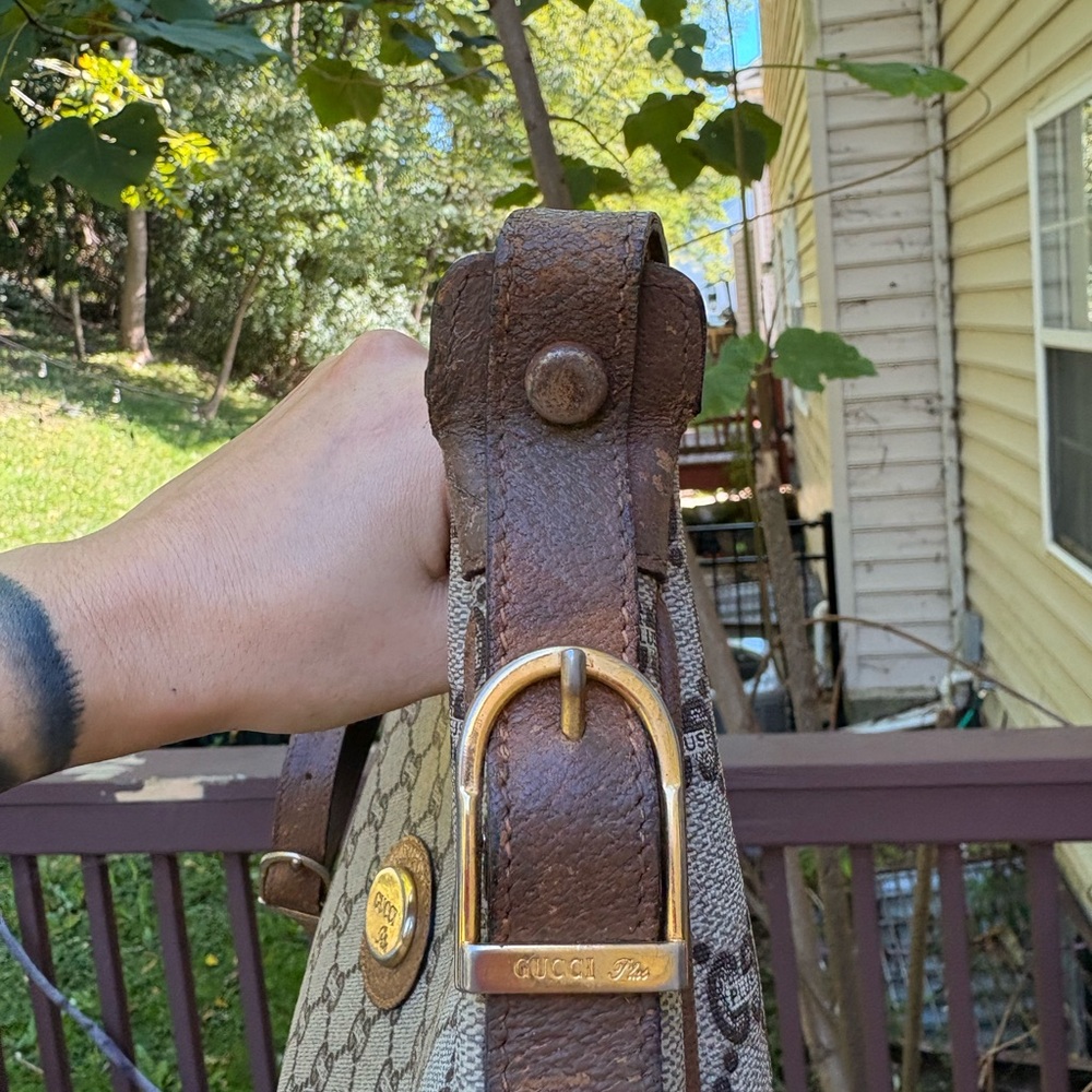Gucci Beige and Brown Shoulder Bag - Picture 8 of 15